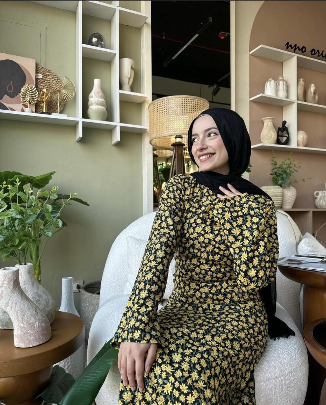 Flora Velvet Dress - Black